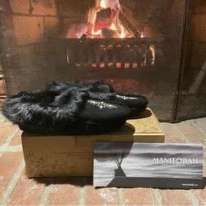 Manitobah moccasin “Tipi” BNIB